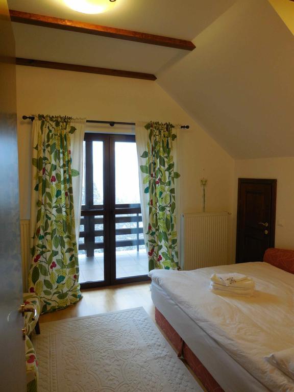 Relaxing Balcony Apartment Sinaia Exterior photo
